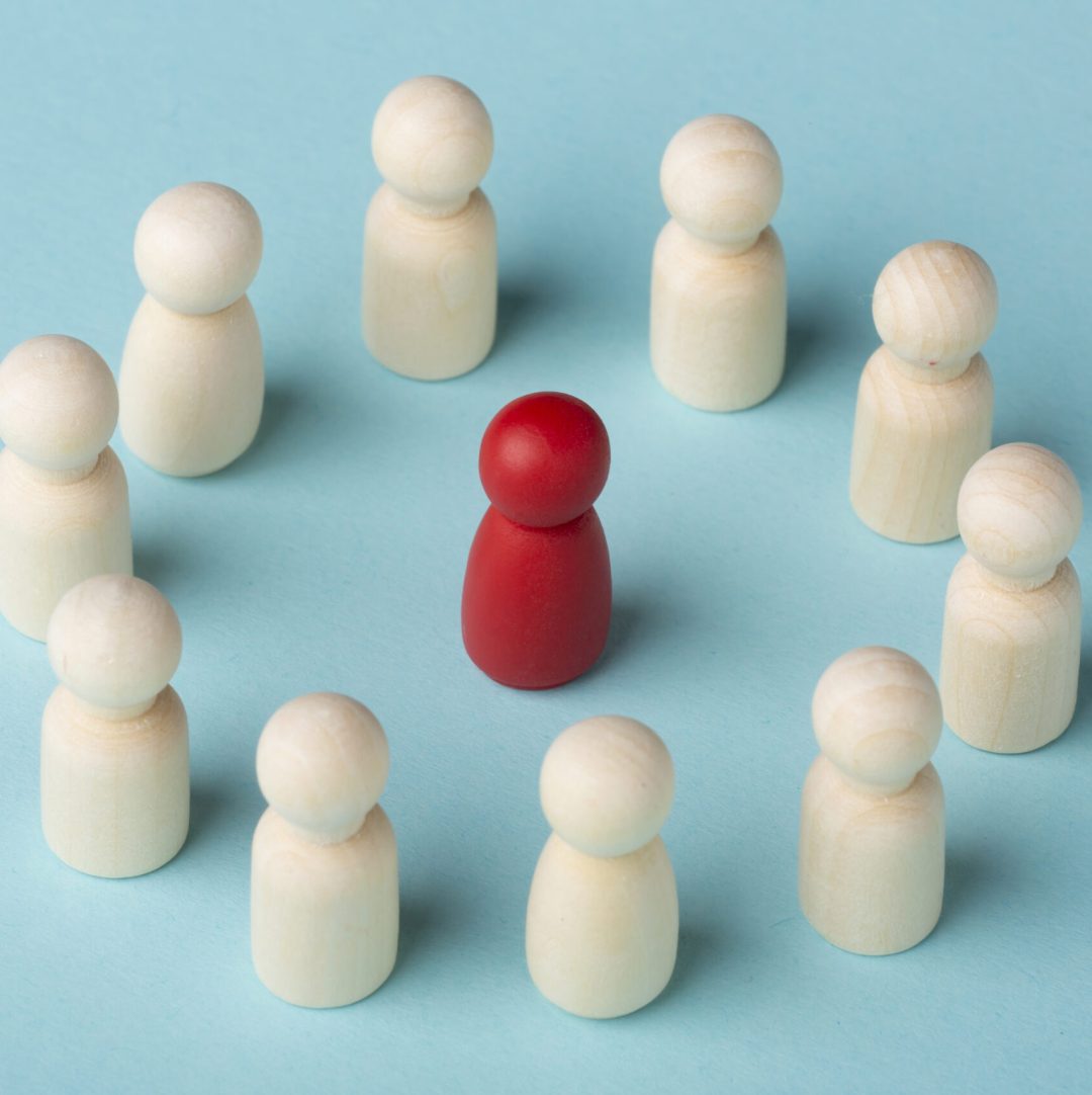 papeles-de-negocios-de-bodegones-con-varios-peones (2)